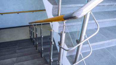 What materials are commonly used for stair balustrades?